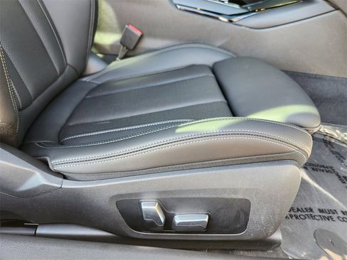 Used 2024 BMW 230i xDrive Coupe w/ Convenience Package image 18