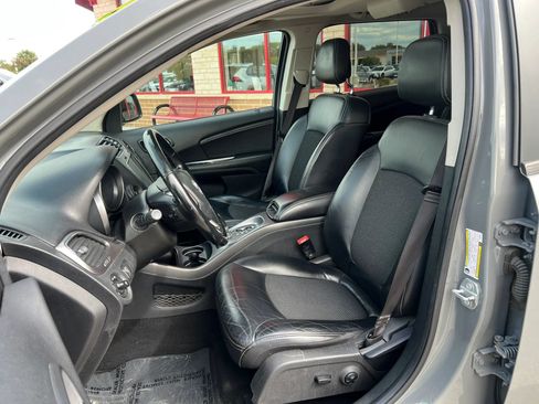 Used 2020 Dodge Journey Crossroad FWD image 10