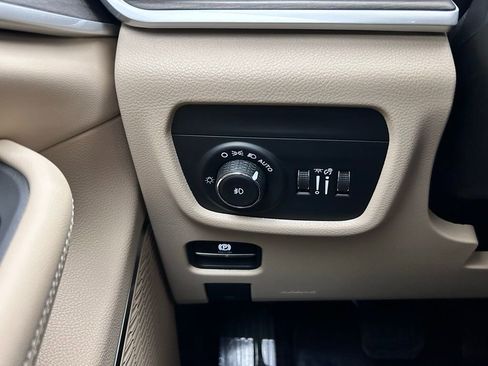 New 2026 Jeep Grand Cherokee L Limited AWD/4WD image 21