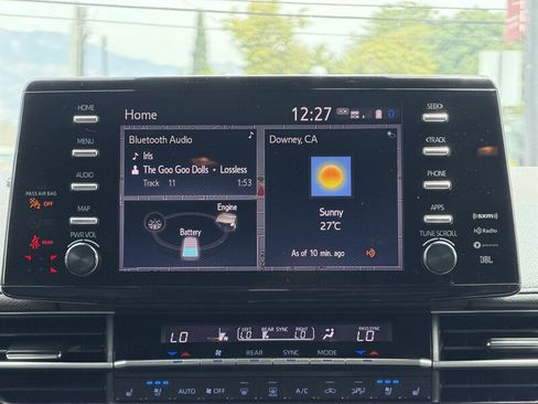 Used 2021 Toyota Sienna Platinum FWD image 22
