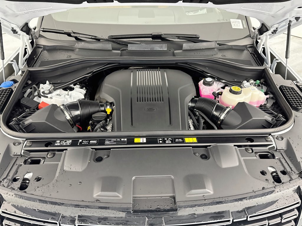 New 2027 Land Rover Range Rover SE AWD/4WD image 31