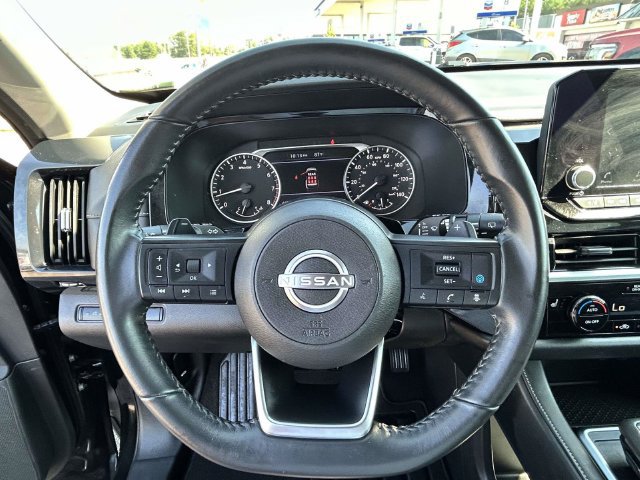 Used 2025 Nissan Pathfinder SV AWD/4WD image 7