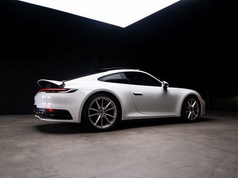 Used 2020 Porsche 911 Carrera 4S AWD/4WD image 48