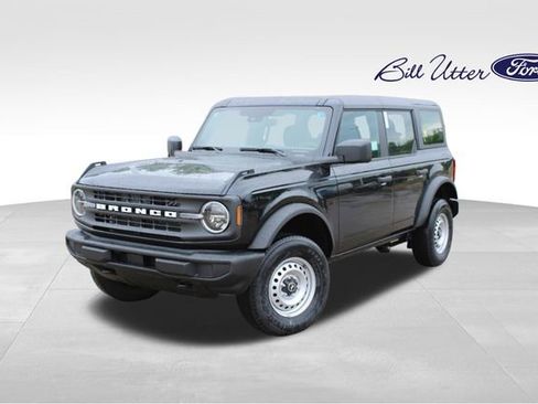 New 2026 Ford Bronco 4-Door AWD/4WD image 1