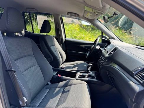 Used 2018 Honda Ridgeline Sport image 19