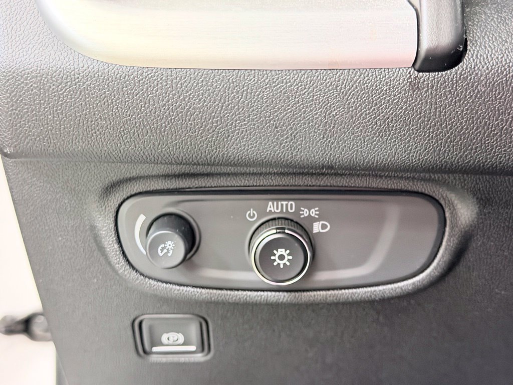 Used 2019 GMC Terrain SLE w/ Driver Convenience Package FWD image 38