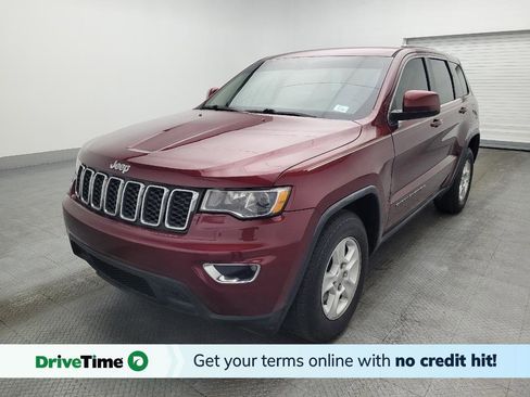 Used 2017 Jeep Grand Cherokee Laredo image 1