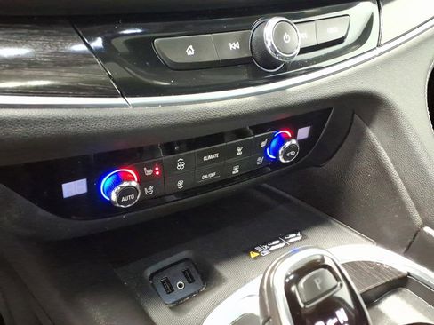 Used 2019 Buick Enclave Avenir w/ Avenir Technology Package image 16