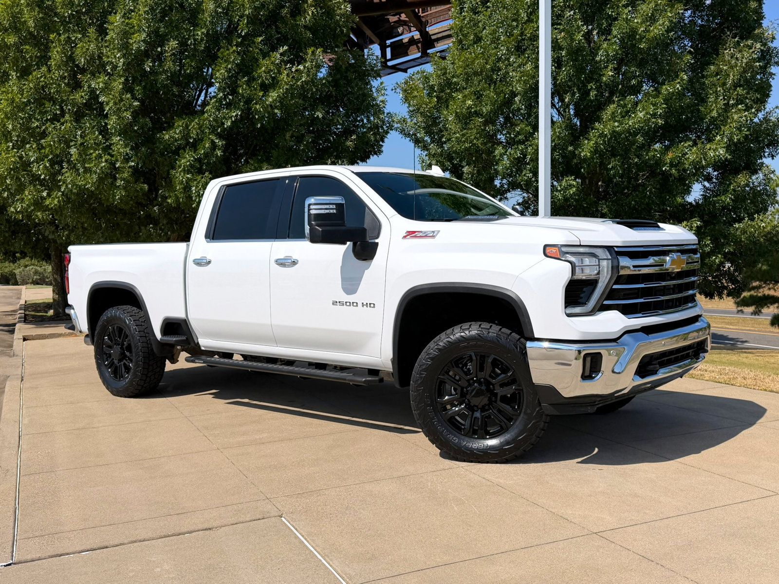 Used 2025 Chevrolet Silverado 2500 LTZ w/ LTZ Premium Package AWD/4WD 360° Tour