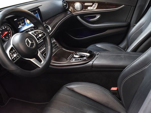 Used 2019 Mercedes-Benz E 300 image 19