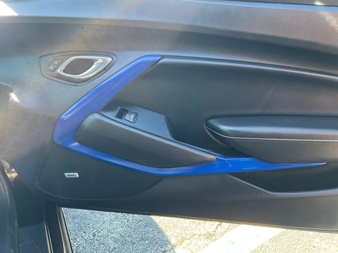 Used 2017 Chevrolet Camaro LT w/ Technology Package RWD image 29