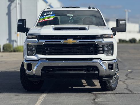 Certified 2024 Chevrolet Silverado 3500 LT image 2