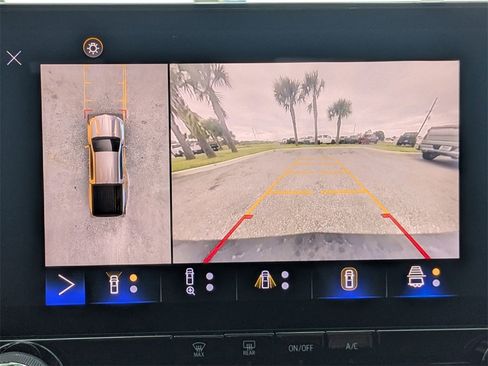 Certified 2023 Chevrolet Colorado Trail Boss w/ Technology Package image 24