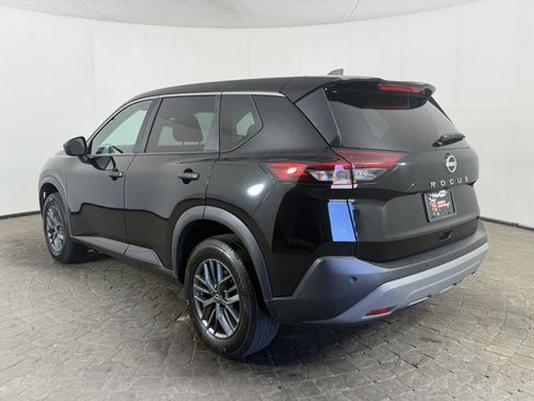 Used 2023 Nissan Rogue S FWD image 5