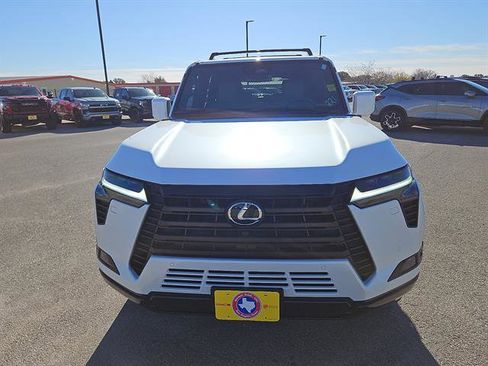 Used 2026 Lexus GX 550 AWD Luxury 4dr SUV image 8