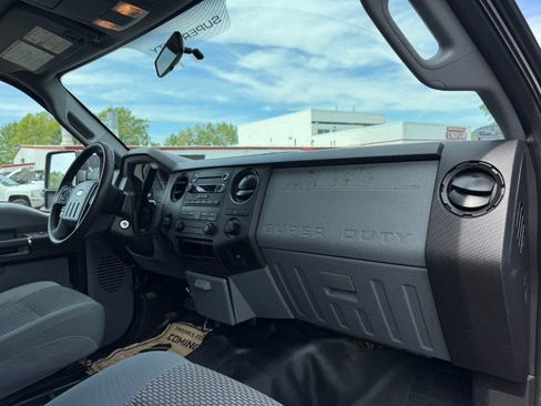 Used 2011 Ford F250 XLT AWD/4WD image 19