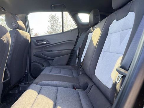 Used 2024 Chevrolet Trax RS w/ Driver Confidence Package image 45