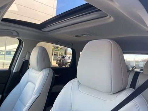 New 2025 MAZDA CX-5 AWD 2.5 S w/ Premium Plus Pkg image 31