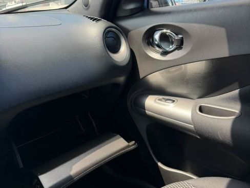 Used 2016 Nissan Juke S AWD/4WD image 23