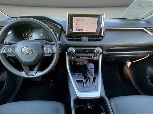 Used 2024 Toyota RAV4 XLE FWD image 9