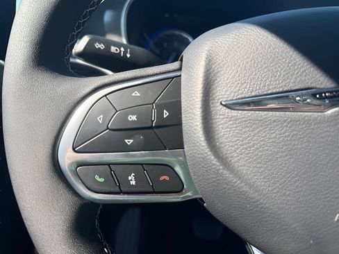 New 2026 Chrysler Pacifica Select image 14