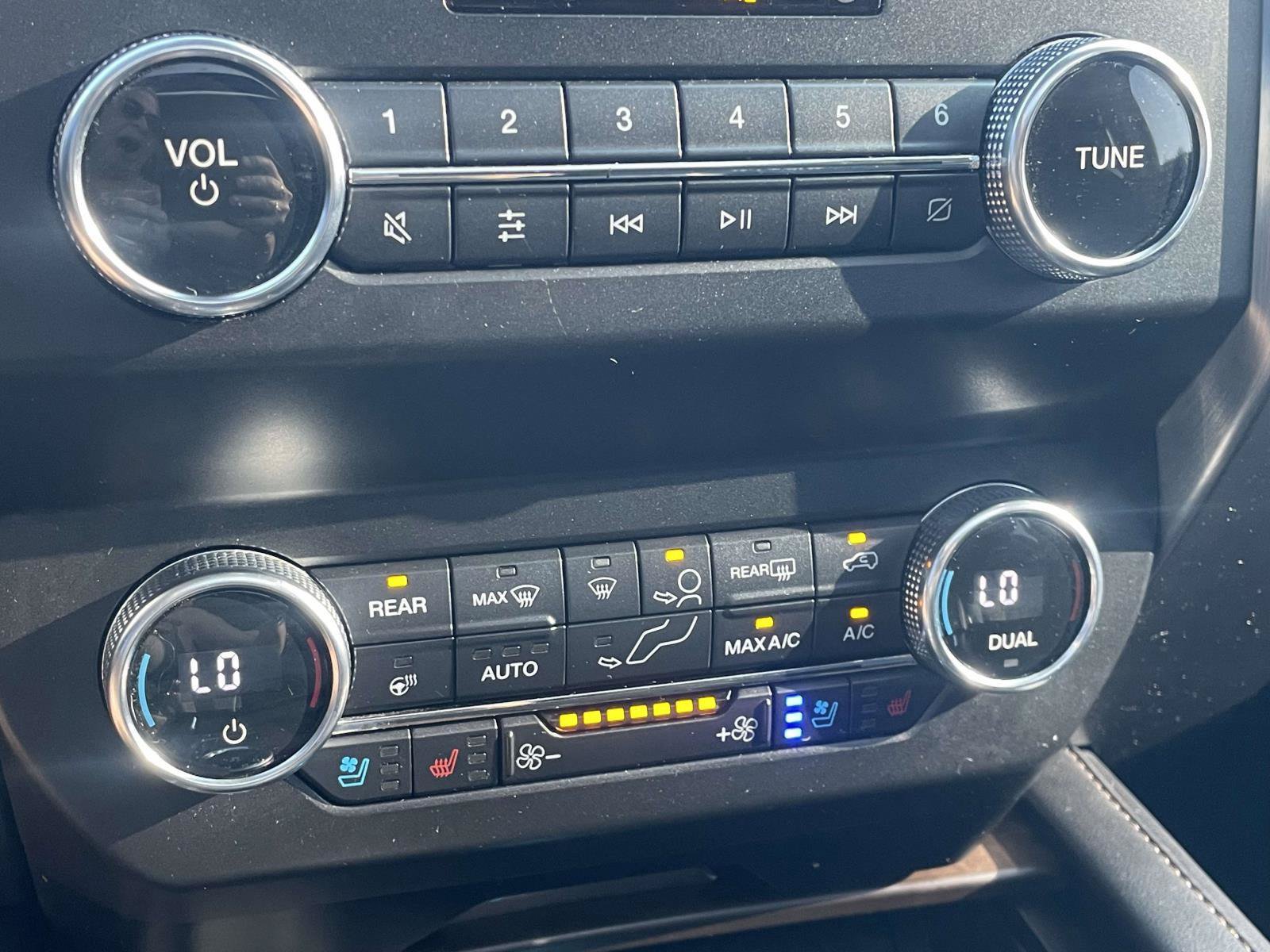 Used 2019 Ford Expedition Platinum RWD image 20