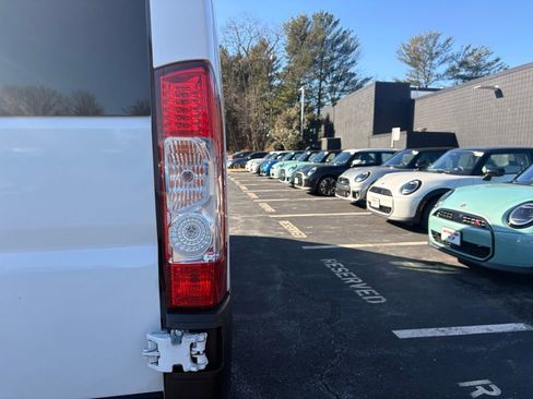 Used 2022 RAM ProMaster 2500 image 13