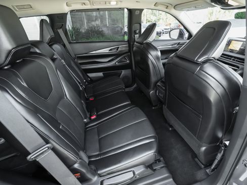 Used 2026 INFINITI QX60 Luxe w/ Cargo Package image 33