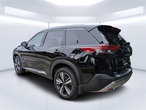 Used 2023 Nissan Rogue Platinum w/ Platinum Premium Package image 5