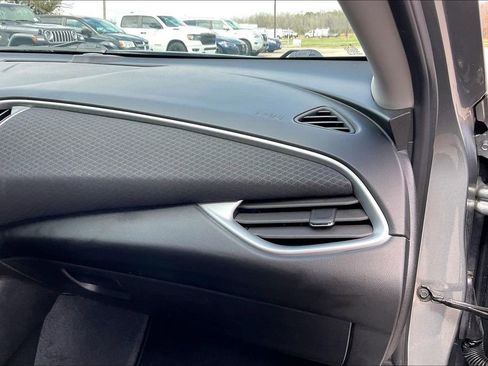 Used 2024 Chevrolet Malibu RS FWD image 23