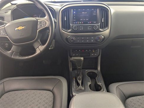 Used 2019 Chevrolet Colorado Z71 w/ Z71 Midnight Edition image 23