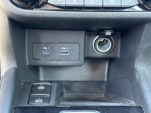 Used 2022 Nissan Kicks SV FWD image 26