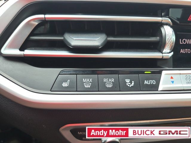Used 2022 BMW X7 xDrive40i w/ M Sport Package AWD/4WD image 40