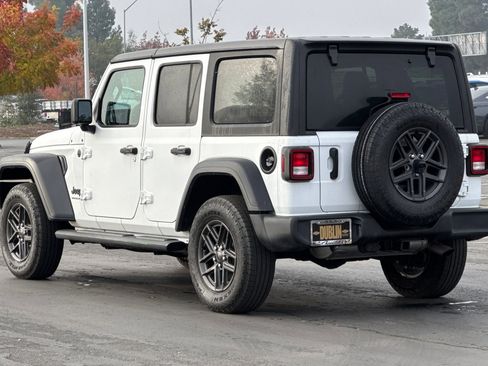 Used 2024 Jeep Wrangler Sport S image 6