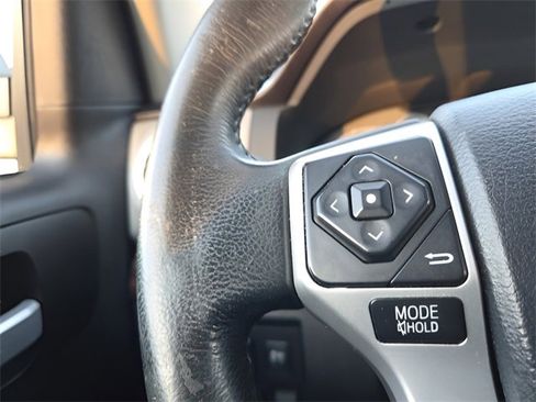 Used 2017 Toyota Tundra Limited image 25