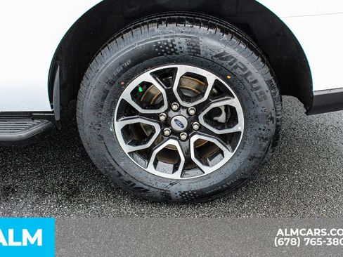 Used 2024 Ford Expedition XLT RWD image 15