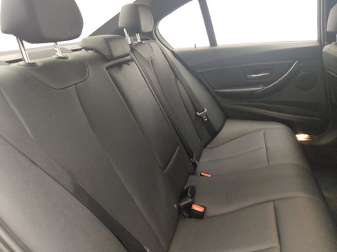 Used 2016 BMW 320i Sedan RWD image 19