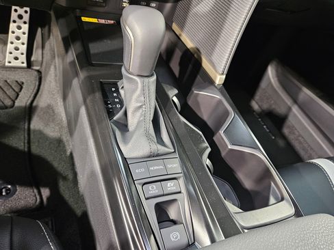 New 2026 Toyota Camry SE FWD image 18