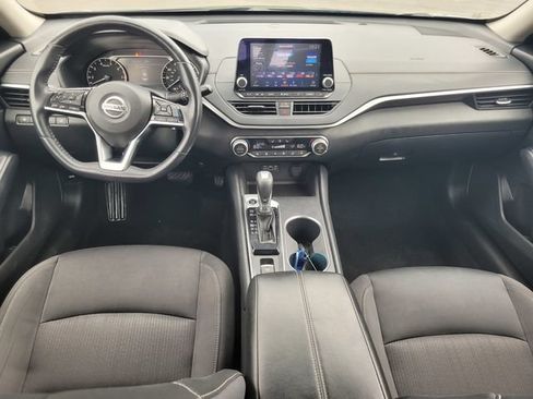 Certified 2019 Nissan Altima 2.5 SV FWD image 16
