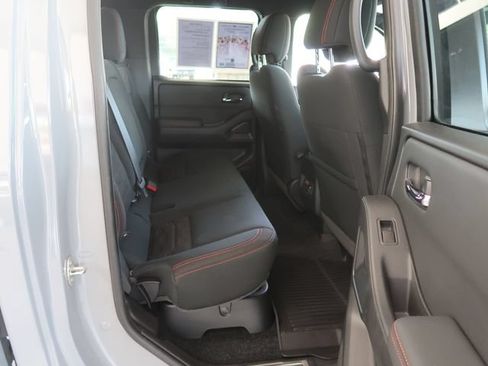 Used 2023 Nissan Frontier PRO-4X w/ Pro Convenience Package AWD/4WD image 33