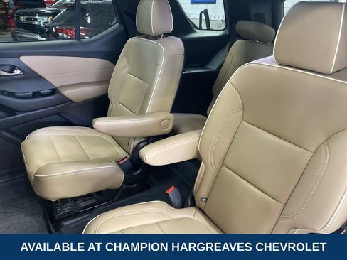 Used 2023 Chevrolet Traverse Premier w/ LPO, Floor Liner Package AWD/4WD image 33