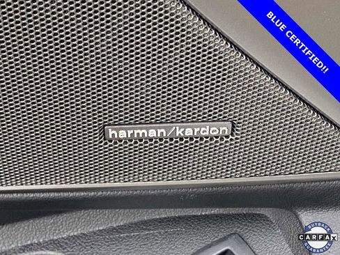 Used 2023 BMW 330i Sedan w/ Premium Package image 18