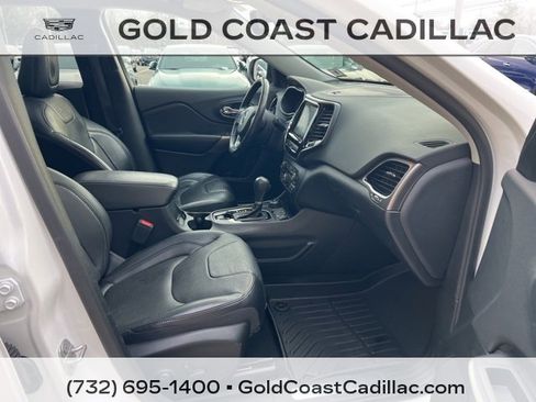 Used 2019 Jeep Cherokee Limited image 7