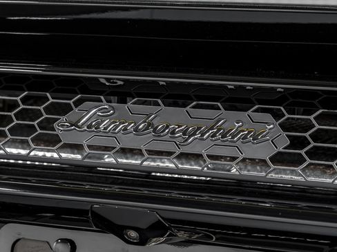 Used 2022 Lamborghini Huracan EVO RWD image 58