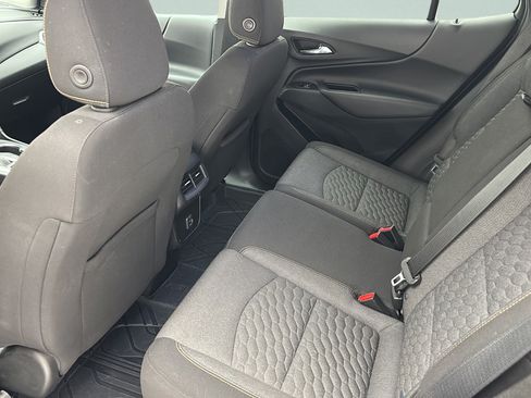 Used 2019 Chevrolet Equinox LT FWD image 9