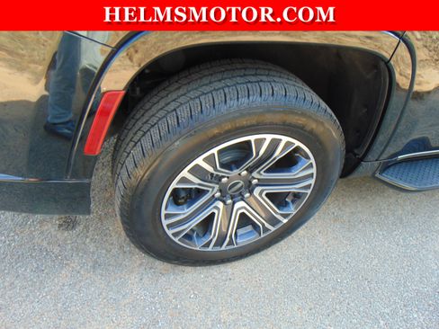 Certified 2025 Jeep Wagoneer 4DR 4WD image 19