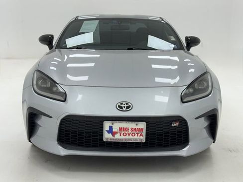 Used 2023 Toyota GR86 Premium image 3