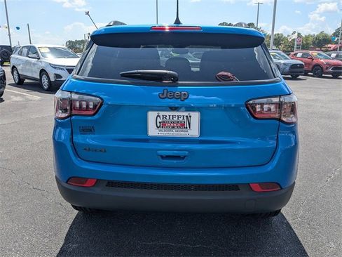 New 2025 Jeep Compass Latitude w/ Sun & Sound Group image 5