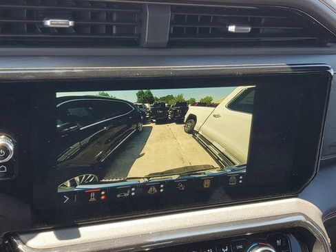 New 2026 GMC Sierra 1500 AT4 w/ AT4 Premium Package AWD/4WD image 23