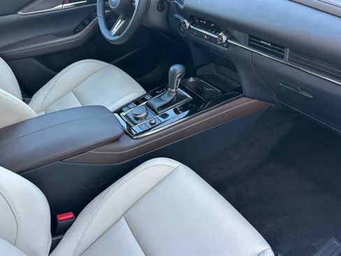 Certified 2025 MAZDA CX-30 AWD 2.5 S w/ Premium Package image 17